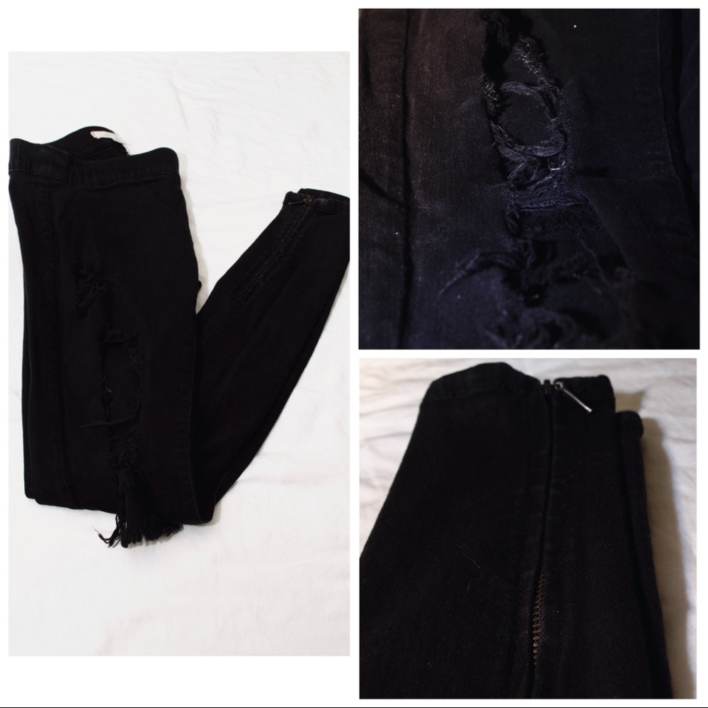 Forever 21 Black Distressed Skinny Jeans